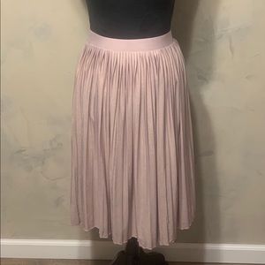 Accordion glossy skirt